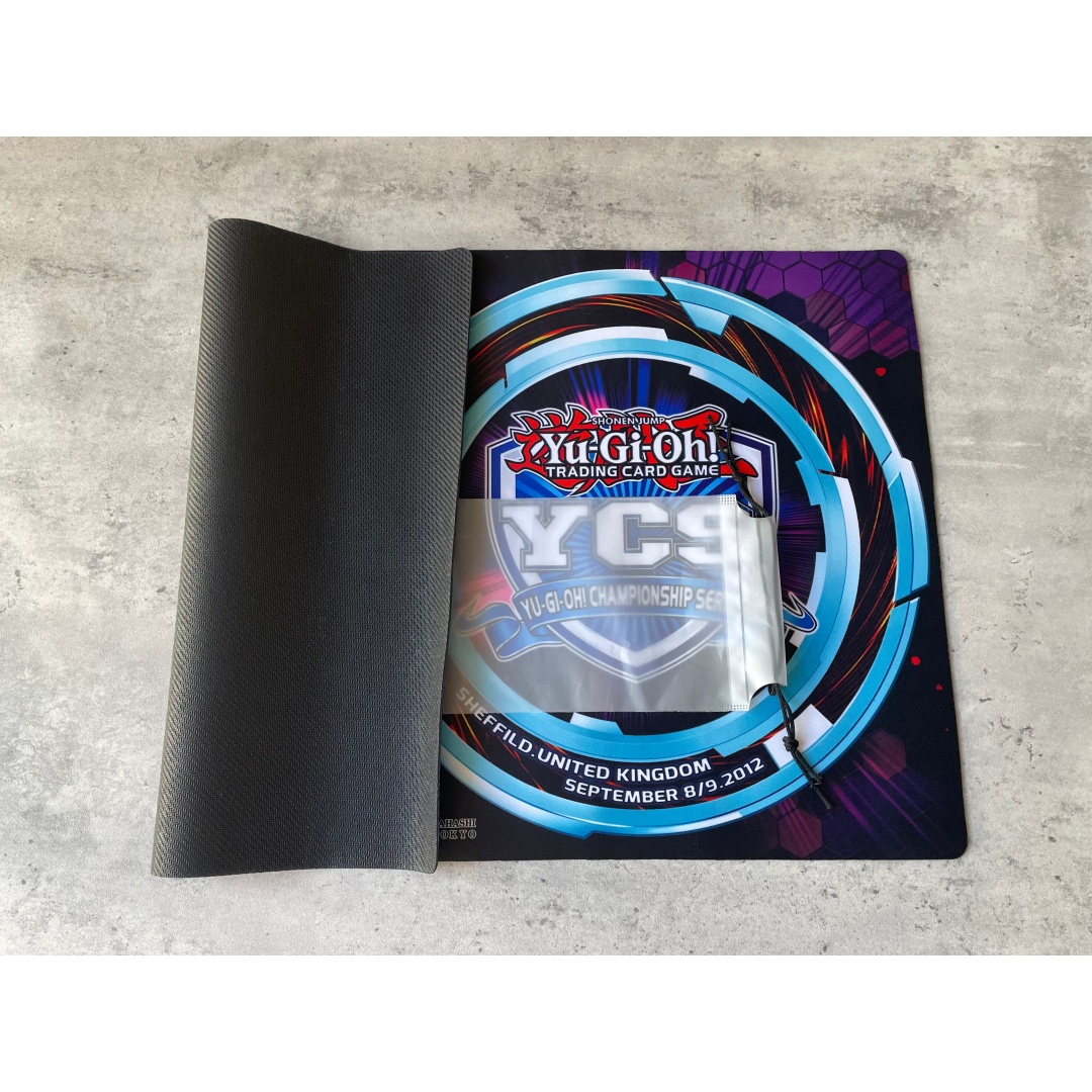 Yu-Gi-Oh! 600x350mm Breaker Th - đánh giá và giá Board Game Yugioh